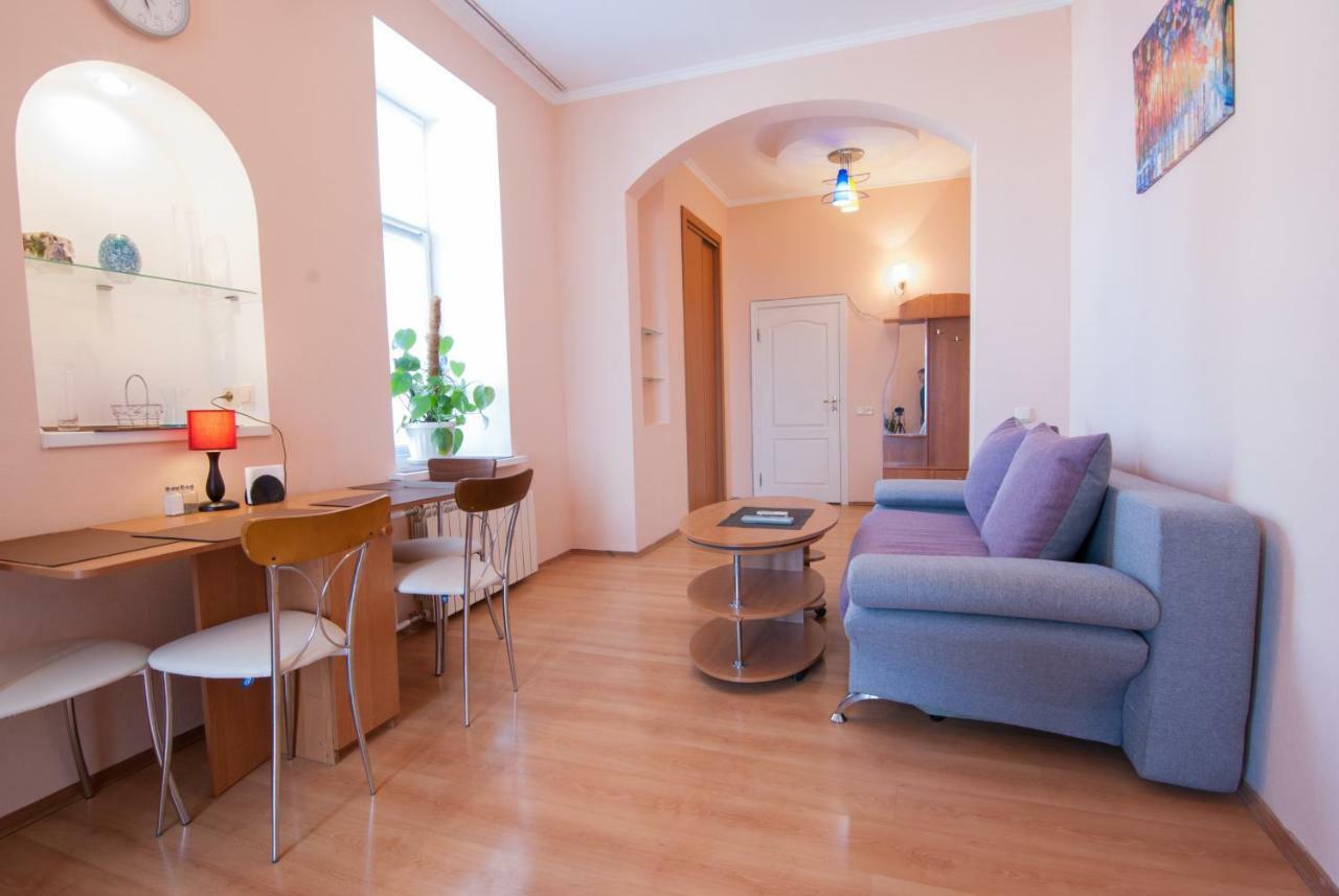 Home Hotel Apartments On Mykhailivska Square - Kiev מראה חיצוני תמונה