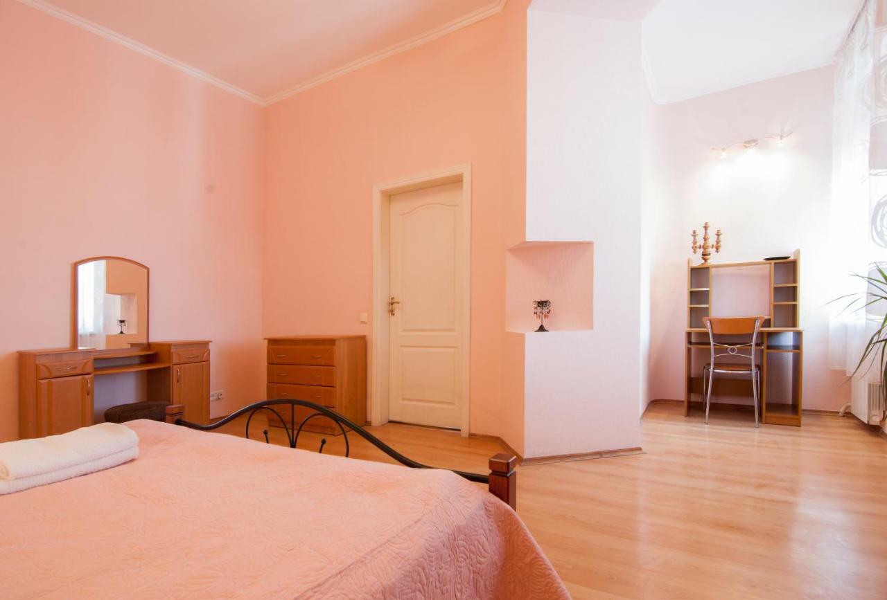 Home Hotel Apartments On Mykhailivska Square - Kiev מראה חיצוני תמונה